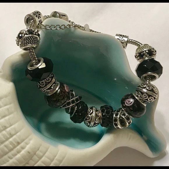 European charms bracelet - Picture 3 of 4